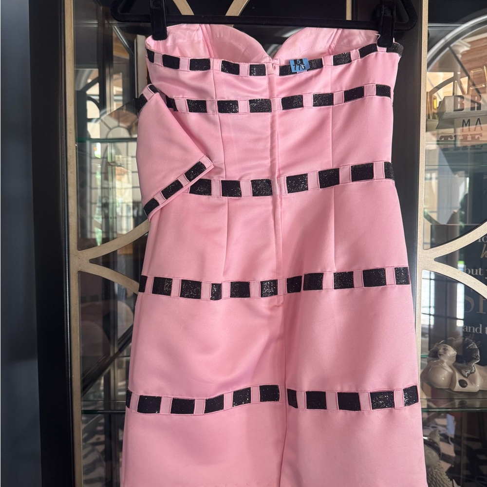Terani Couture Strapless Pink Dress with Black Detailing - Picture 7 of 8
